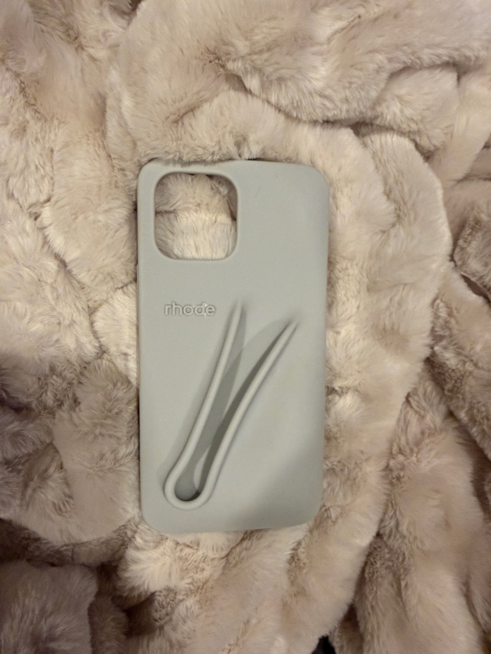 iPhone 13 Pro Max 
RHODE Soft Silicone Phone Case in Light Gray